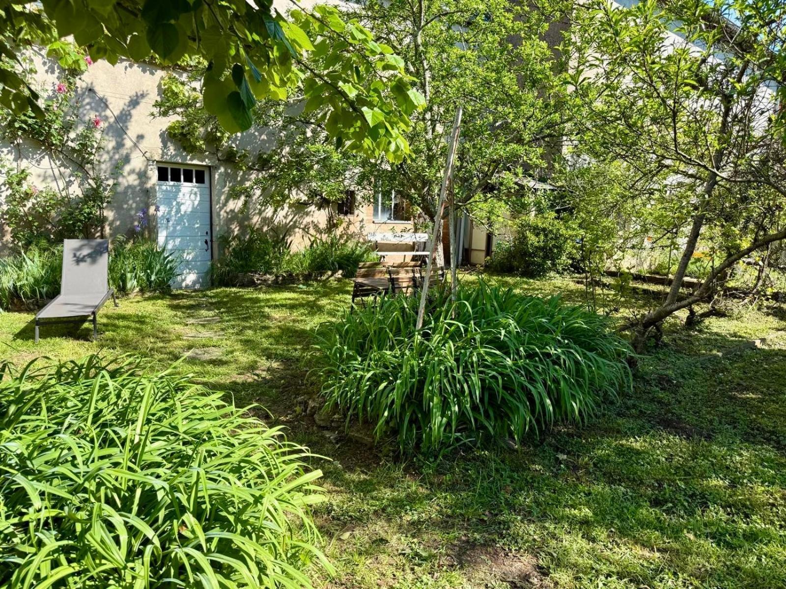 La Maison De Jean-Pierre  Devecey Bagian luar foto